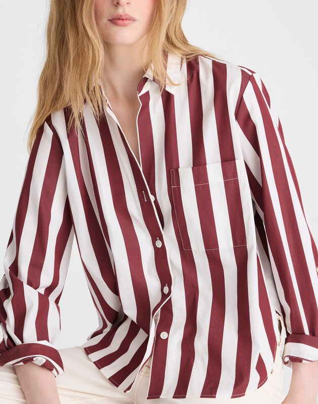 The Signature Y-Neck Shirt in Poplin DUSTY MERLOT