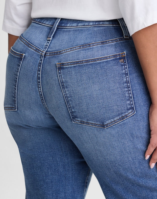 The Plus Wide-Leg Crop Jean in Super Stretch Denim ONEIDA WASH