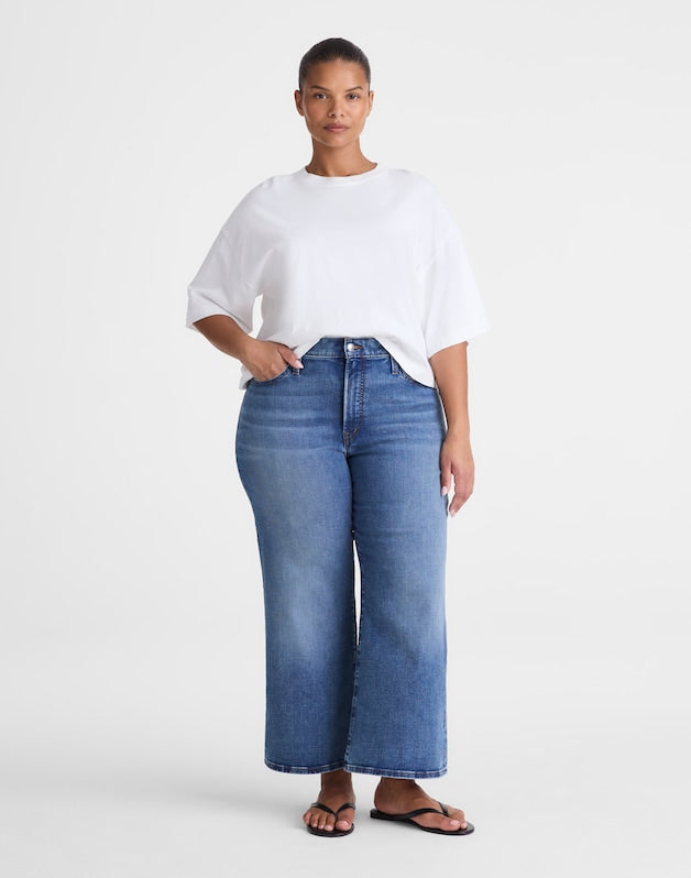The Plus Wide-Leg Crop Jean in Super Stretch Denim ONEIDA WASH