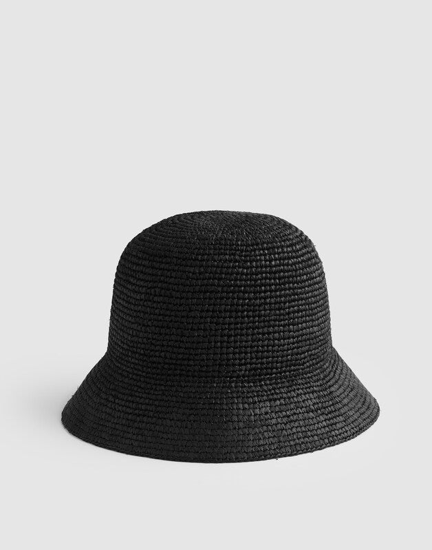 Hand-Crocheted Seamless Bucket Hat in Raffia JET BLACK