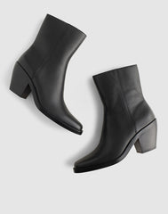 The Idris Side-Zip Ankle Boot TRUE BLACK