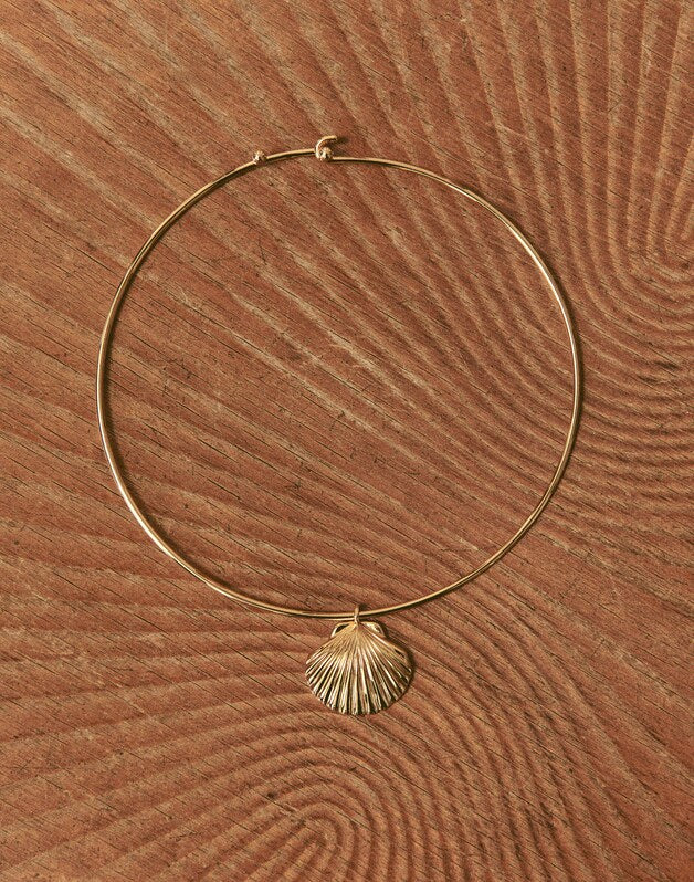 Shell Wire Choker Necklace ANTIQUE GOLD
