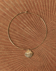 Shell Wire Choker Necklace ANTIQUE GOLD