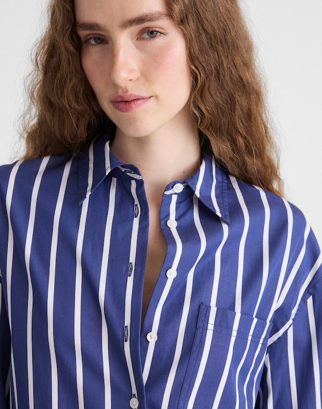 The Easy Shirt in Poplin COOL NAVY